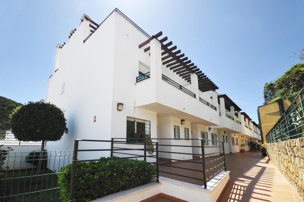 3 Bedroom Townhouse Benahavis Village المظهر الخارجي الصورة