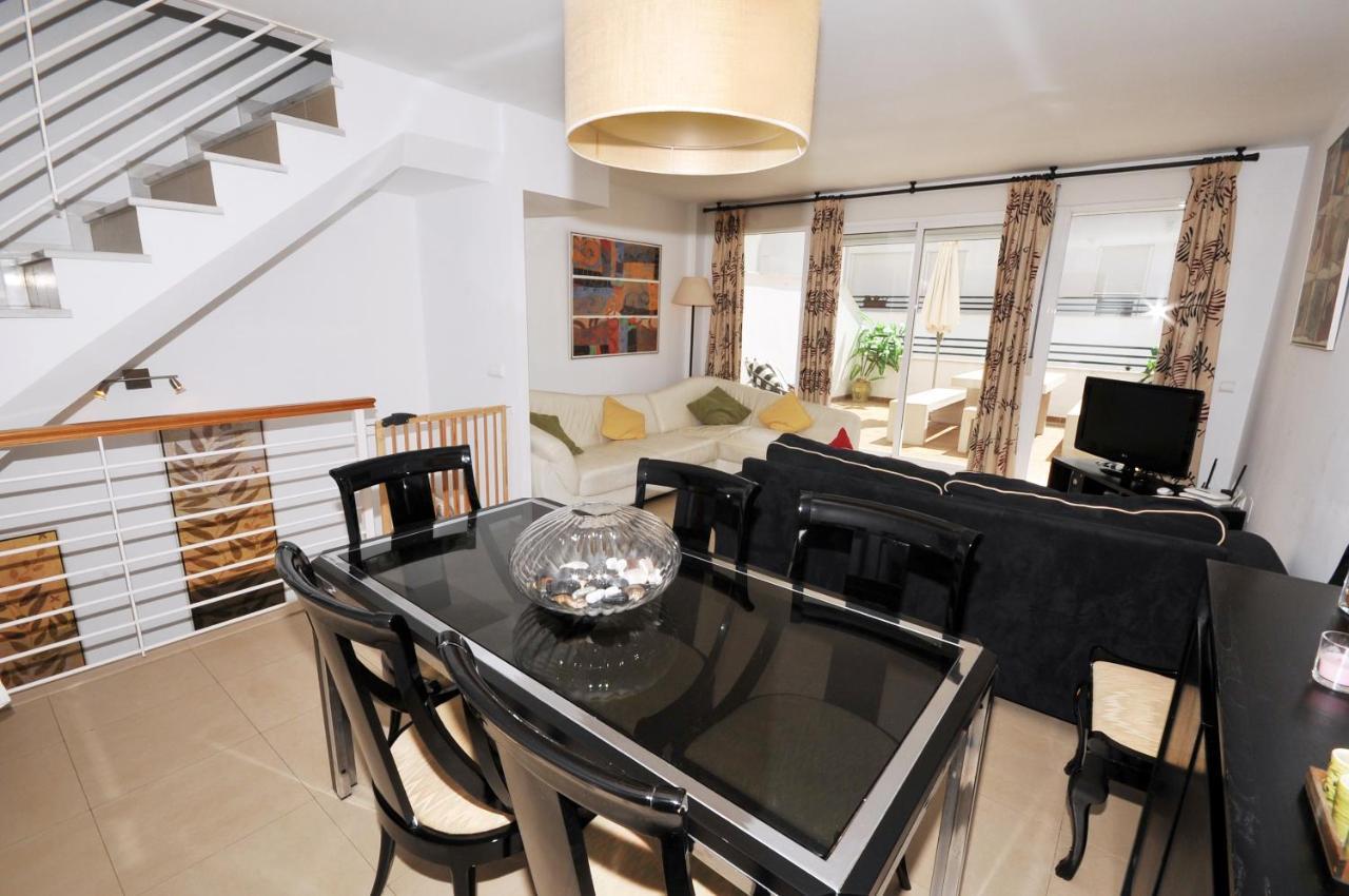 3 Bedroom Townhouse Benahavis Village المظهر الخارجي الصورة
